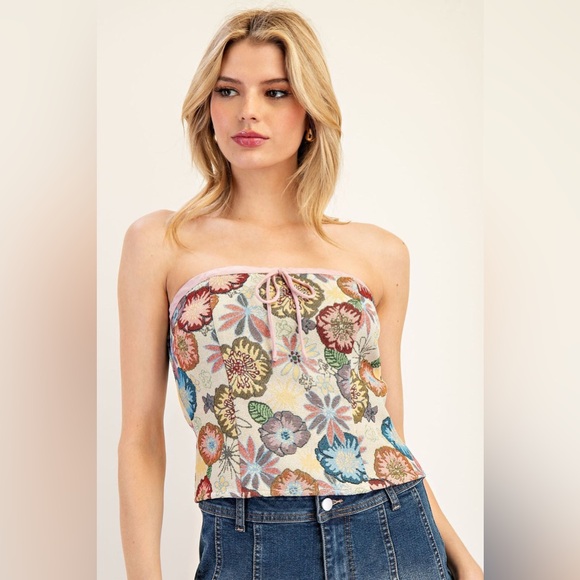 Strapless Retro Floral Tapestry Crop Top - eesome - Picture 2 of 5